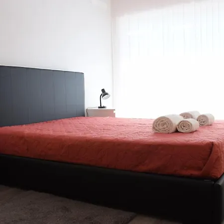 Будинок відпочинку Holiday Igor House 110260/al Портіман